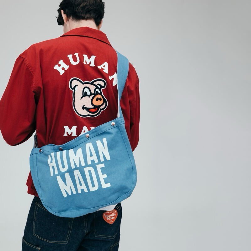 【HUMAN MADE】經典雙面圖騰水洗帆布肩背包