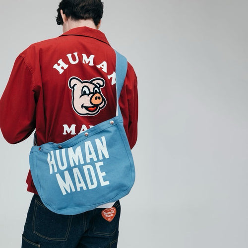 【HUMAN MADE】經典雙面圖騰水洗帆布肩背包